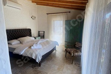 URLA MERKEZDE KİRALIK TAŞ EV