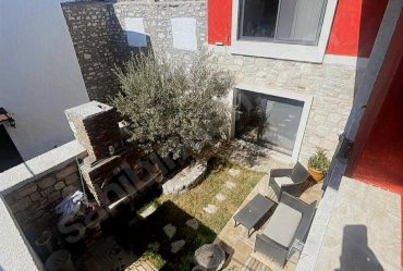 URLA MERKEZDE KİRALIK TAŞ EV