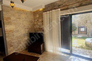 URLA MERKEZDE KİRALIK TAŞ EV