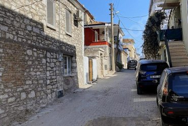 URLA MERKEZDE KİRALIK TAŞ EV
