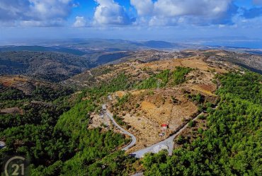 PAYAMLI KÜÇÜKKAYA ARASINDA ANA YOL ÜZERİNDE 20 DÖNÜM TARLA