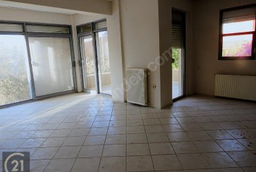 GÜZELBAHÇE BANKACILAR SİTESİNDE KİRALIK TRİPLEX VİLLA