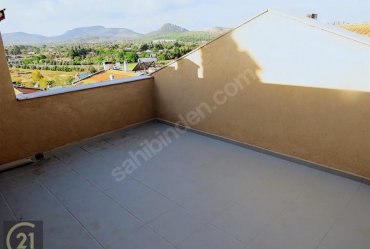 GÜZELBAHÇE BANKACILAR SİTESİNDE KİRALIK TRİPLEX VİLLA