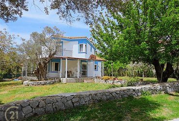KUŞÇULAR HAVUZLU SİTE İÇİNDE EŞYALI/EŞYASIZ KİRALIK 3+1 VİLLA