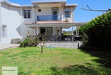 KUŞÇULARDA HAVUZLU GÜVENLİKLİ SİTEDE SATILIK 4+1 VİLLA
